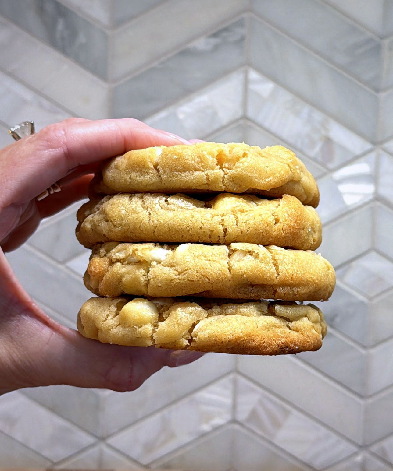 Return of the Mac — White Chocolate Chip Macadamia Nut